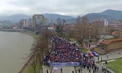 Siva eminencija dvije decenije drži Čelik u magli