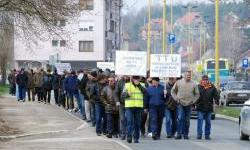 TUZLA: Radnici TTU i danas pred zgradom kantonalne vlade