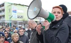 SJEĆATE LI SE AIDE SEJDIĆ: Na sudu zbog organiziranja protesta u Bihaću!