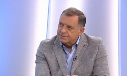 Jednosatna tirada puna samohvale i rasističkih uvreda