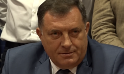 Dodikov let na krilima desnice