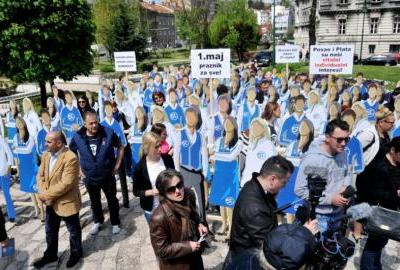 Svoje dame smještaju na budžete, a žele da mi radimo i nedjeljom