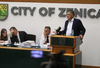 Kako je Fuad Kasumović ponizio vijećnike i ponovo prevario Zeničane?