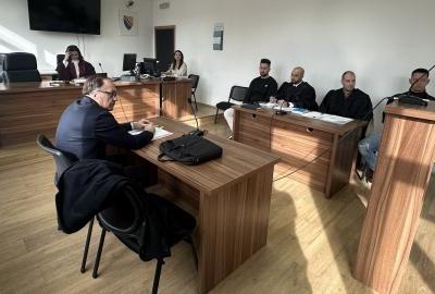 Optuženi zato što pokušavaju spriječiti uništavanje Prokoškog jezera
