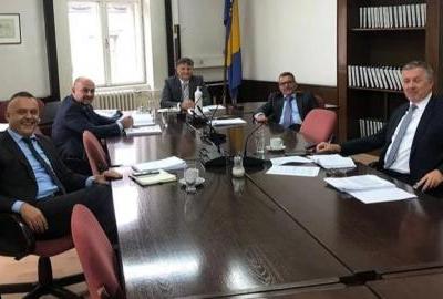 Da li je privatna tužba finansirana novcem Komisije za vrijednosne papire?