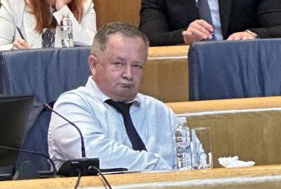 Ko ste vi da vam odgovorim šta sve imam
