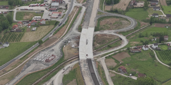 Gradnja autoputa zaustavljena korupcijom