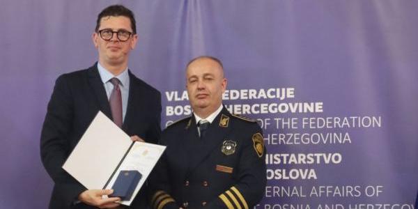Zlatna policijska značka nakon samo 15 dana v.d. mandata