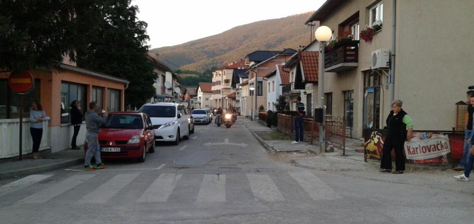 Velika Gospa, Go Go plesačice i motoristi