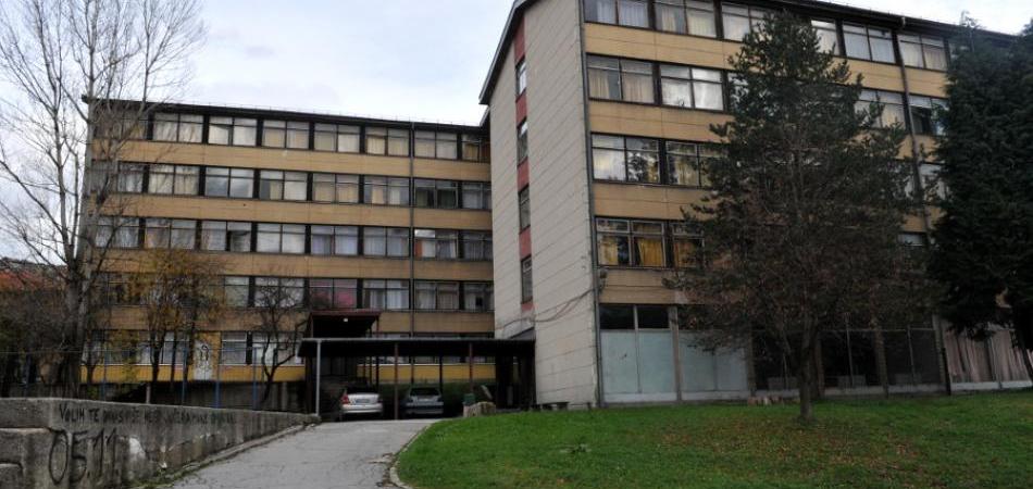 Osamnaest mjeseci kašnjenja i 200.000 KM skuplja obnova studentskog doma