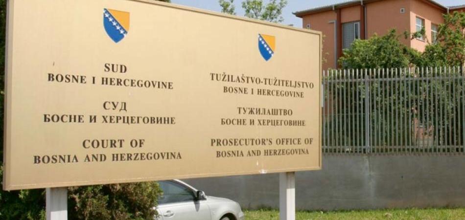 Radončić na moru, Pavlović na slobodi, Špirić uživa u bečkom stanu