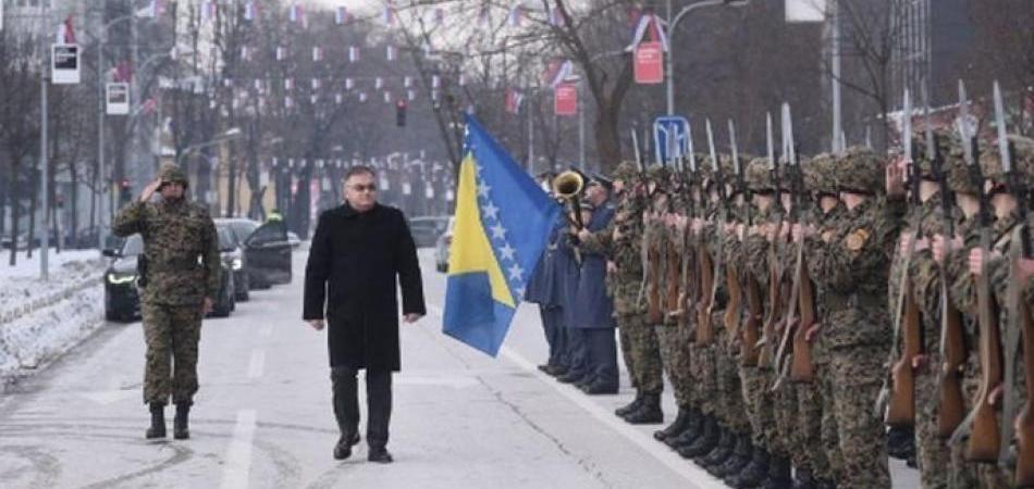 Kandidat Tomo, ambiciozni Vuk, egzaltirani Irinej i senatori - pljačkaši