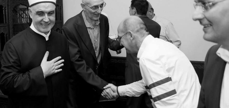 Reis Kavazović stavio mandat na raspolaganje, muftije traže smjenu Hasana Čengića