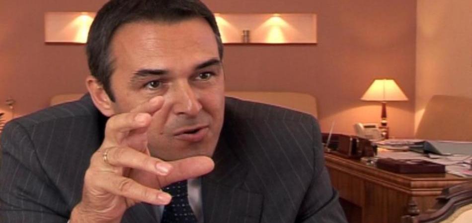 Konaković poklonio 40 hiljada maraka poticaja Nedžadu Brankoviću