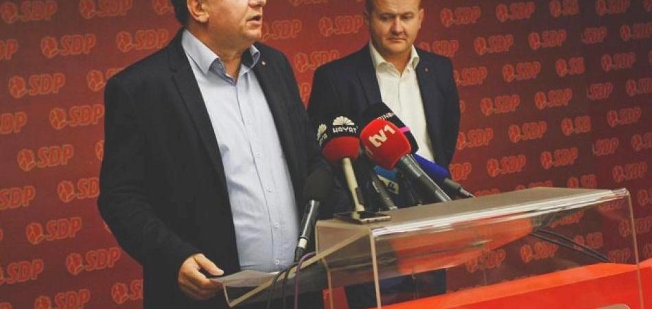 Policija izuzima dokumentaciju o BS Telecomu, Nikšiću i Grabovici!