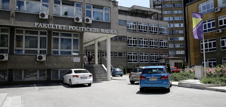 Niko nije primljen, čekalo se na Kurtćehajićevu demonstratoricu?
