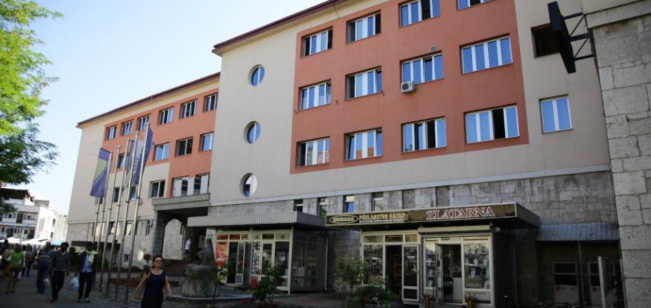 Zbog nesanice krajiških političara kažnjavaju se novinari