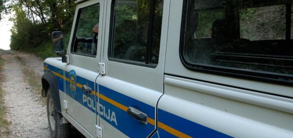 Hrvatski policajci pucali na kuće u BiH