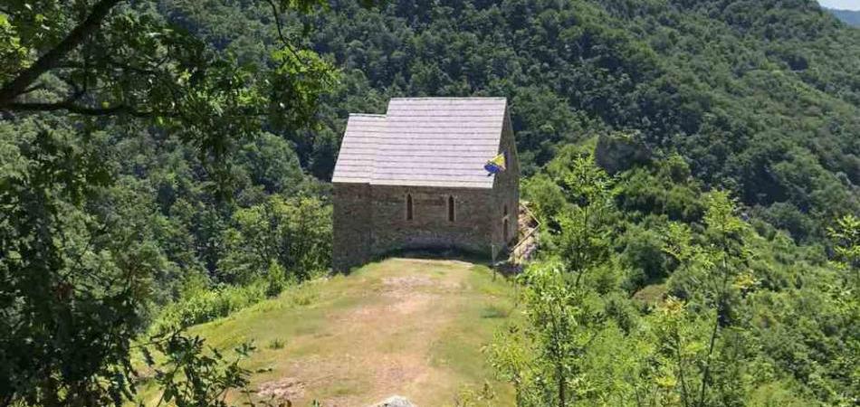 Firma koja je obnavljala Dubrovnik kod Ilijaša, izvodila radove i na Bobovcu