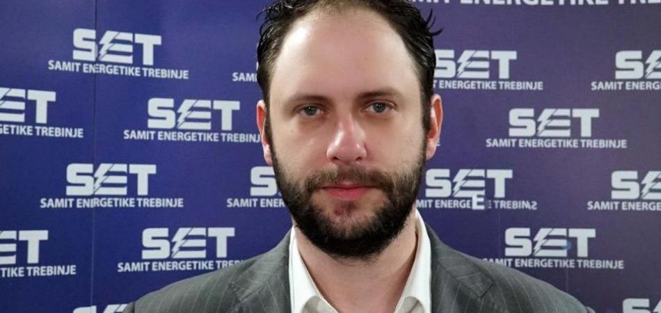 100.000 maraka za analizu rada desetak računara
