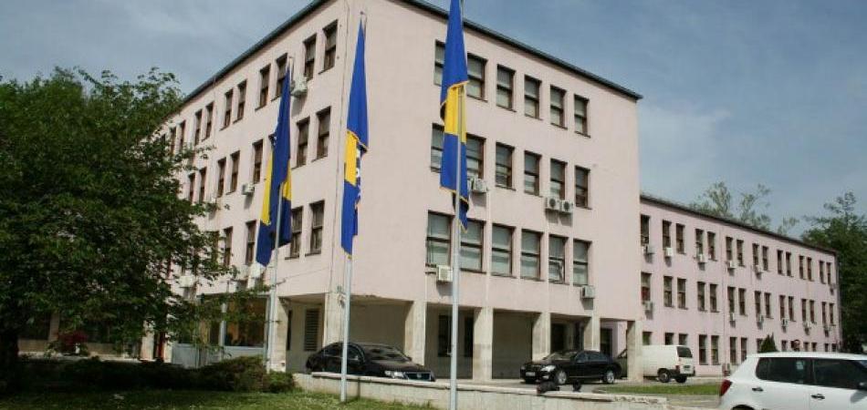 5,5 miljardi podijeljeno bez kriterija i obrazloženja