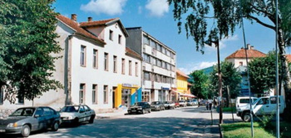 BOSANSKI PETROVAC: Položen kamen temeljac za zgradu namijenjenu raseljenim osobama