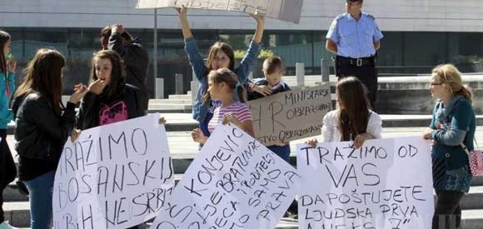 KONJEVIĆ-POLJE: Roditelji i đaci ne odustaju od svoje borbe