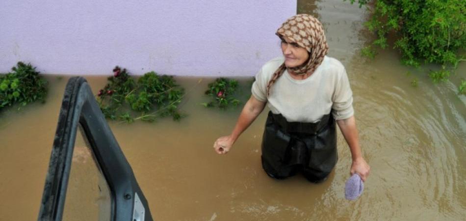 POPLAVE: 20 mrtvih u Doboju, kritično u Šamcu, Bijeljini, Željeznom Polju...