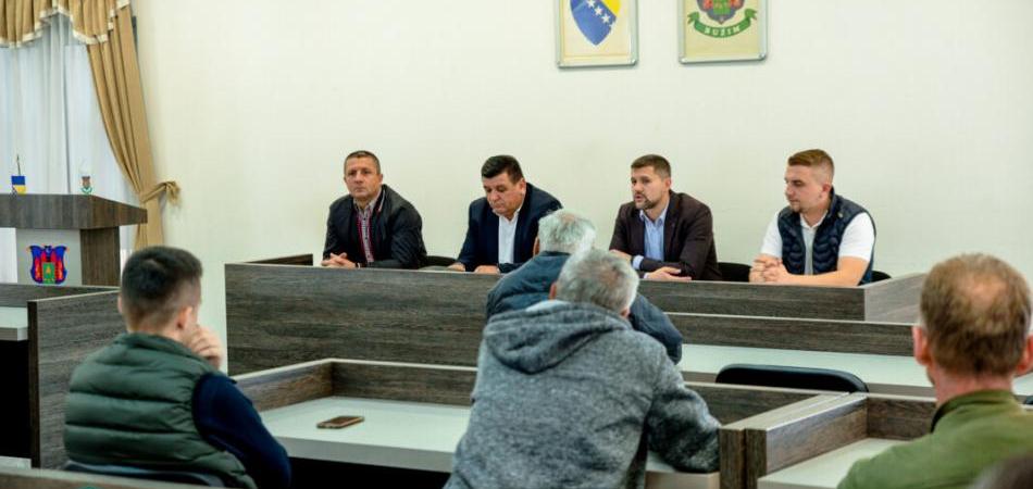 Poslove vrijedne milion maraka dobija firma člana Glavnog odbora SDA