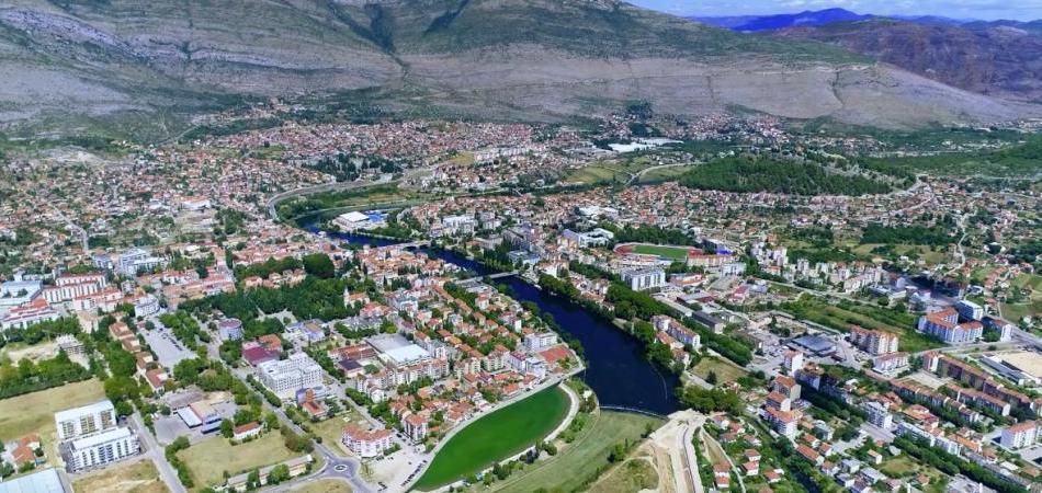 Kako su lažni vlasnici prodali zgradu Fondu zdravstvenog osiguranja RS