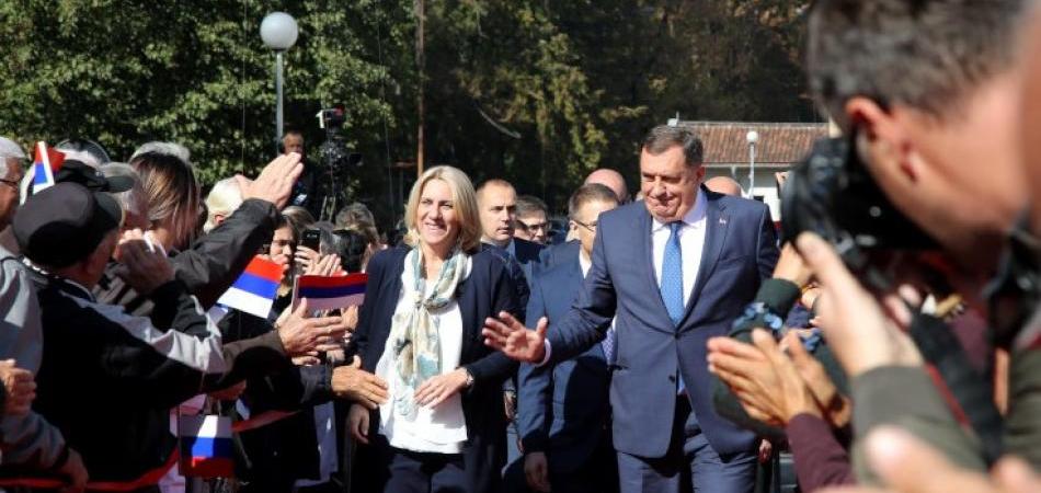 Only for financing state officials, Dodik needs 330 million KM!