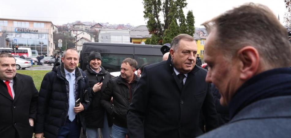 Milorad Dodik vulgarno vrijeđa sudiju Mirsada Striku!