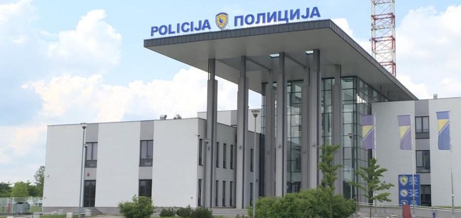 Policija štiti kolegu nasilnika, žrtva zbog pritiska mijenja iskaz