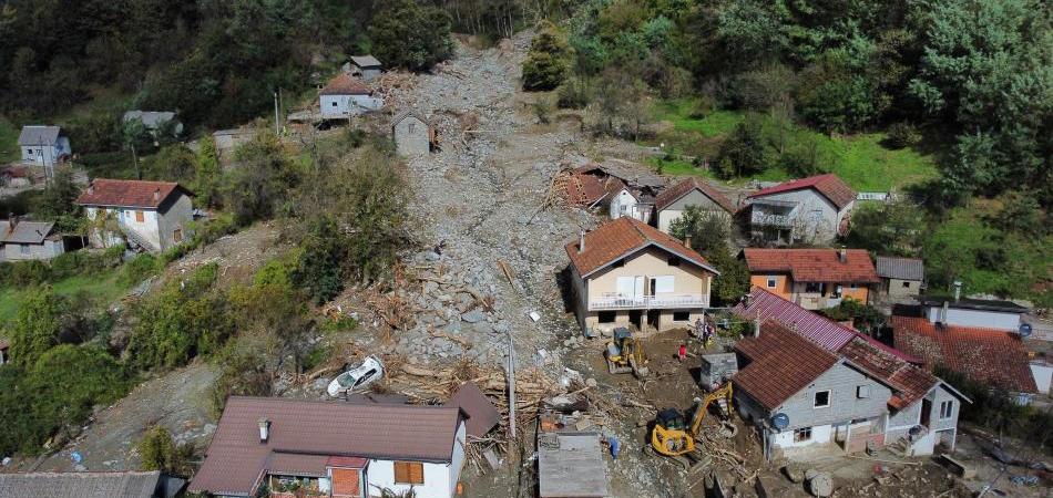 Sumnja se da je nelegalna sječa šume doprinijela tragediji