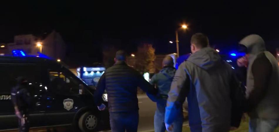 Umesto ubica, policija hapsi pobunjene građane