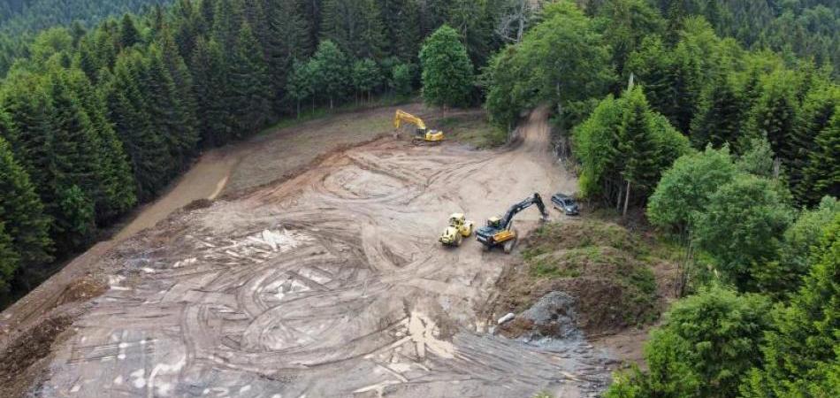 Krši li Adriatic Metals odredbe ugovora?