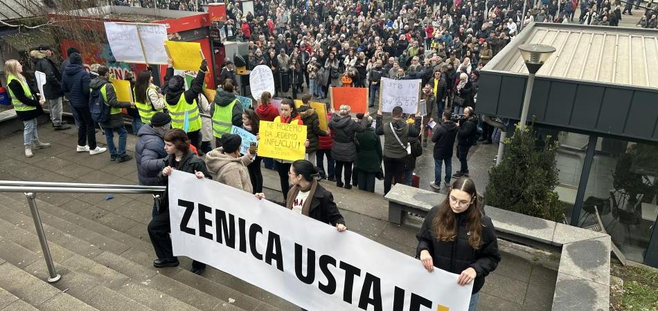 Zenica ustaje, Hoćel’ ta promjena u Sarajevu