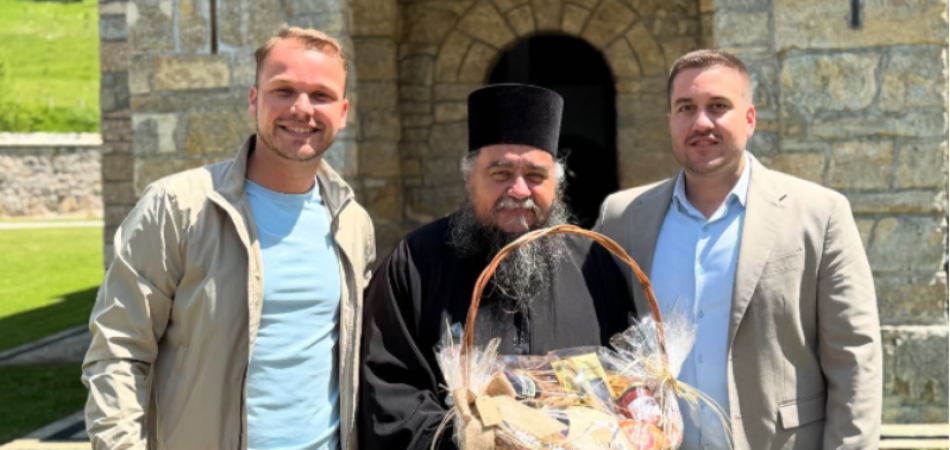 Od Banjalučana 200.000 KM za Gomionicu, a manastir gradi luksuznu zgradu