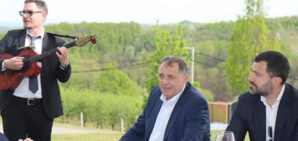 Tužioci zažmirili na 192 ugovora i 11,6 miliona KM za pet godina