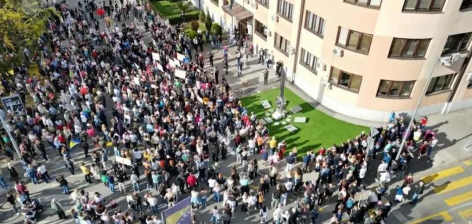 Vjerovati policiji, nažalost, odavno više nije moguće