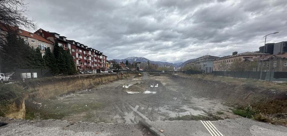 Gradonačelnik Kasumović najavio preuzimanje rupe u centru grada