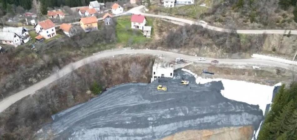 Roditelji u Varešu traže hitno testiranje djece
