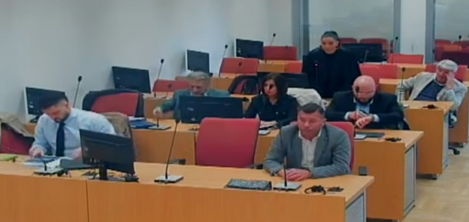 Dati ću 25 hiljada da ne idem ležati