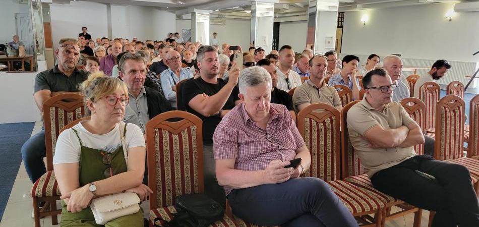 Ugroženi stanovnici poručuju: prodali ste nas, slijede protesti