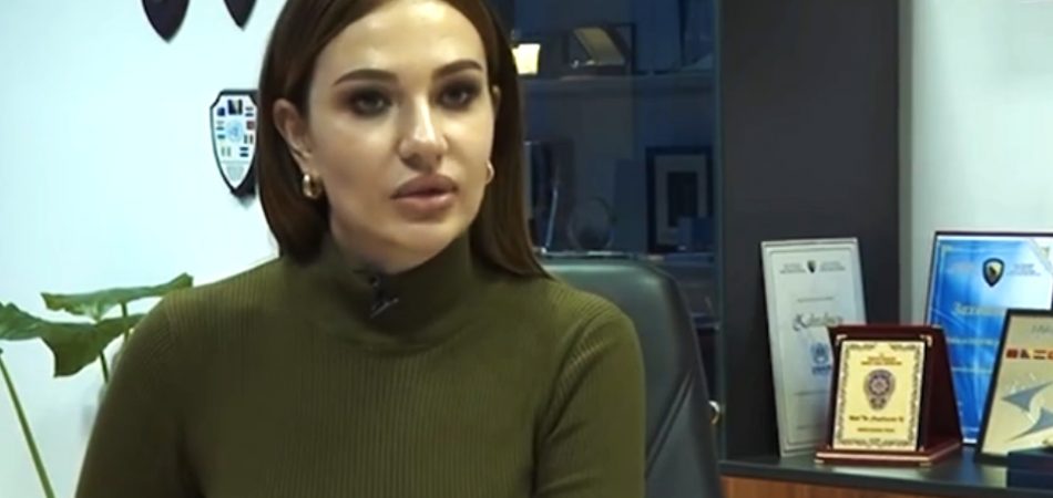 Donirani namještaj prati karijeru Laketine šefice kabineta