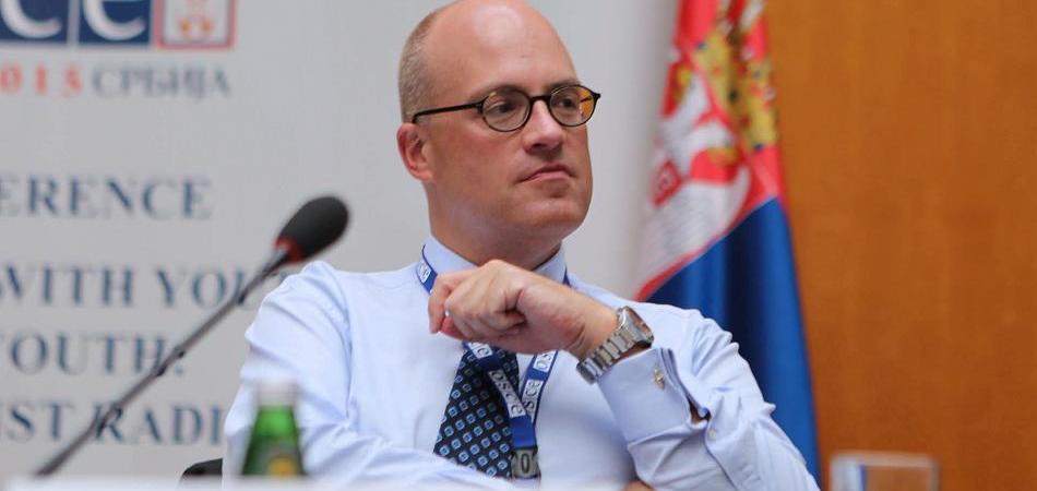 Moore kreira novi Zakon o državnoj imovini