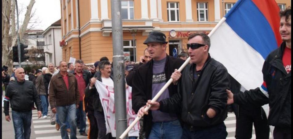 PROTEST RATNIH VETERANA: Oni su se bogatili dok smo mi pucali jedni na druge!