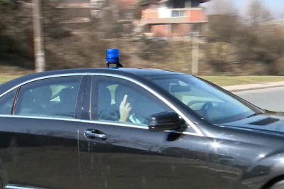 Dodikova moć na krilima tuđih miliona
