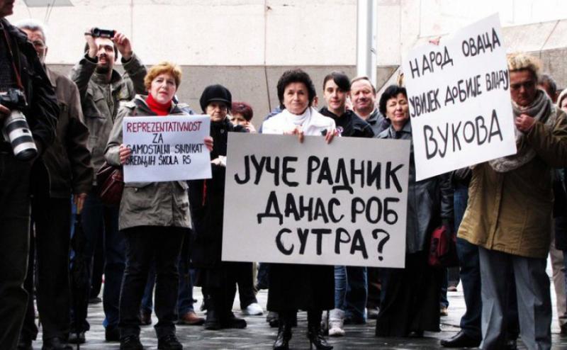 Vlast naplaćuje radnicima održavanje protestnog skupa