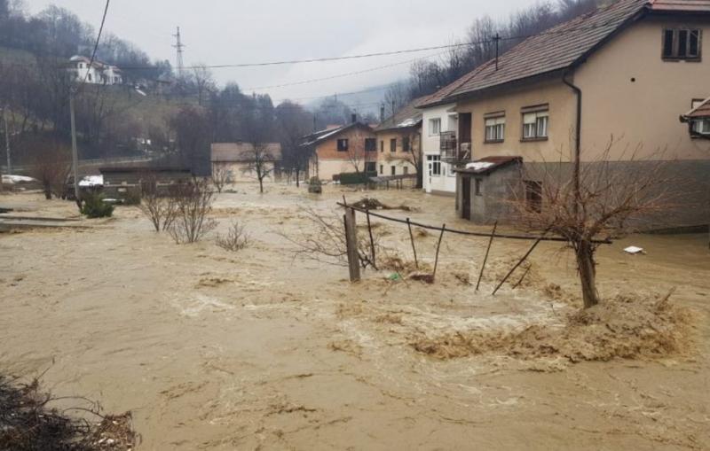 Nadležni ne pomažu, građani prepušteni sami sebi